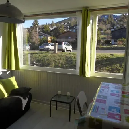 Joli Super Apartment